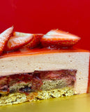 (Cake Of The Month) Fresh Strawberry Sponge Cake